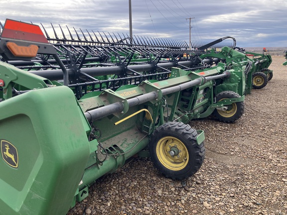 2025 John Deere HDF 45 Header Combine