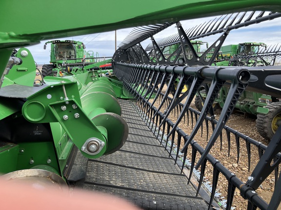 2025 John Deere HDF 45 Header Combine
