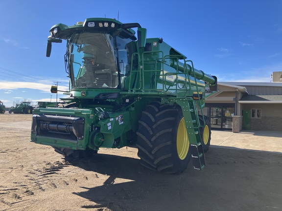 2025 John Deere S7 700 Combine