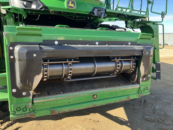 2025 John Deere S7 700 Combine