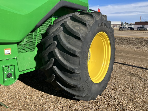 2025 John Deere S7 700 Combine
