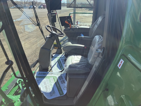 2025 John Deere S7 700 Combine