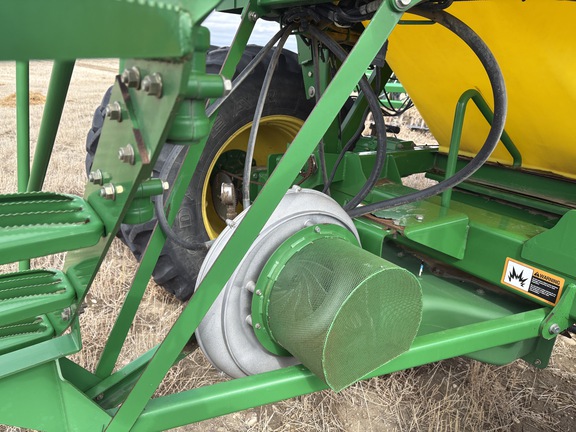2008 John Deere 1830 Air Seeder