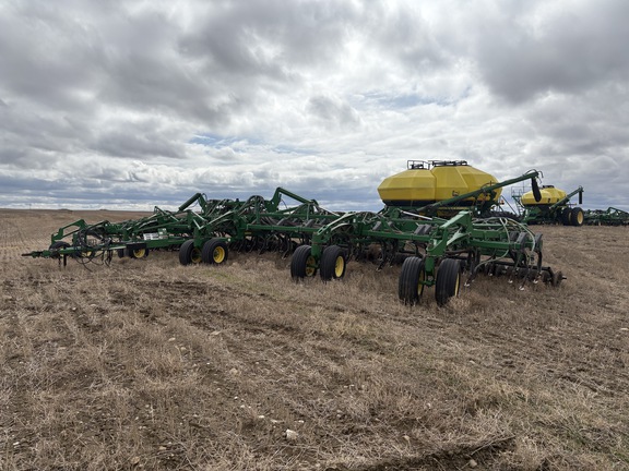2008 John Deere 1830 Air Seeder
