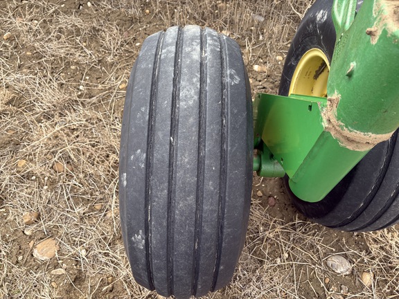 2008 John Deere 1830 Air Seeder