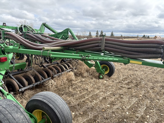 2008 John Deere 1830 Air Seeder