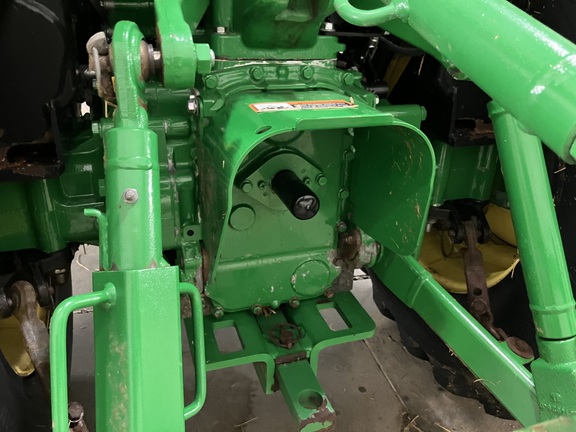 2022 John Deere 3039R Tractor Compact