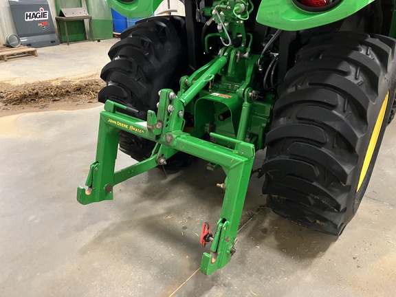2022 John Deere 3039R Tractor Compact
