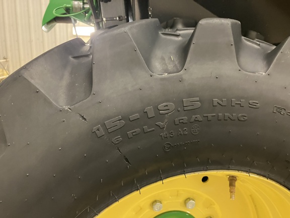 2022 John Deere 3039R Tractor Compact
