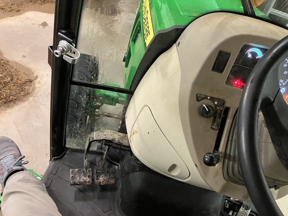 2022 John Deere 3039R Tractor Compact
