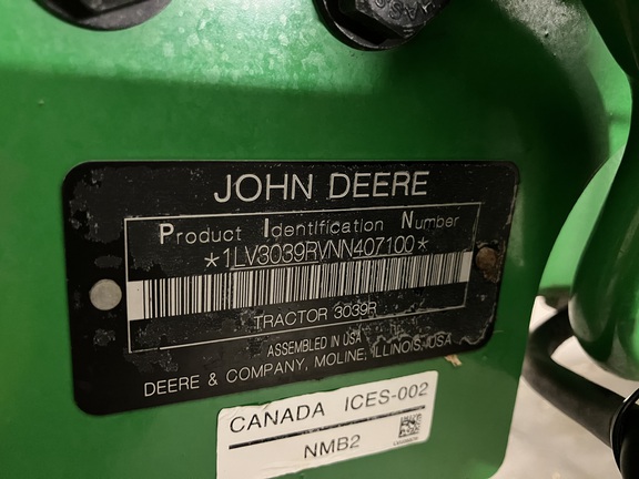 2022 John Deere 3039R Tractor Compact