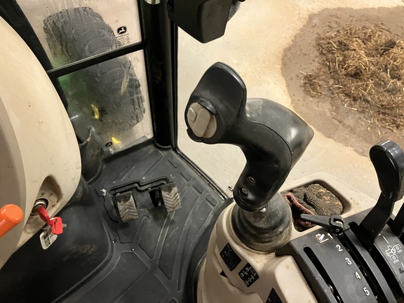 2022 John Deere 3039R Tractor Compact