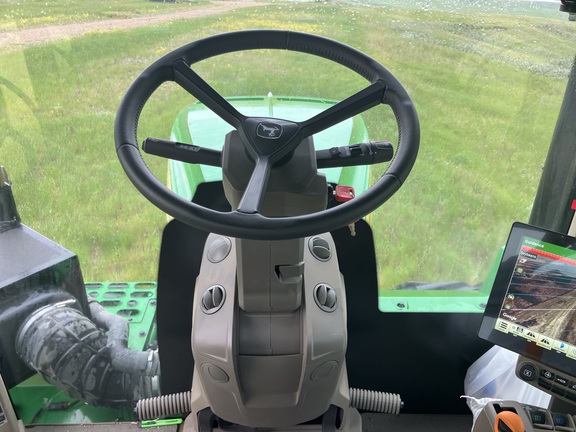 2025 John Deere 9RX 640 Tractor Rubber Track