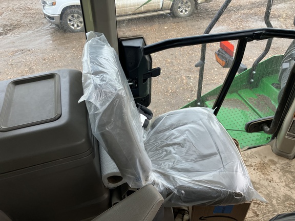 2025 John Deere 9RX 640 Tractor Rubber Track
