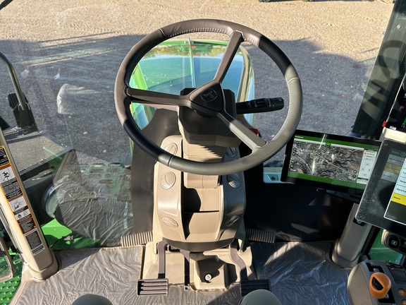 2025 John Deere 9RX 640 Tractor Rubber Track