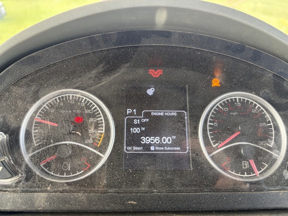 2013 Versatile 350 Tractor 4WD