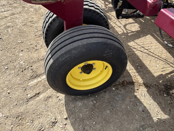 2012 Seed Hawk 6012 Air Seeder