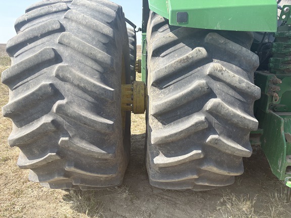 2019 John Deere 9520R Tractor 4WD