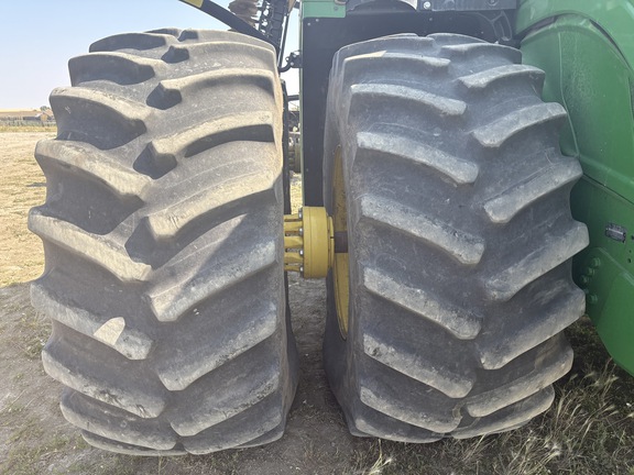 2019 John Deere 9520R Tractor 4WD