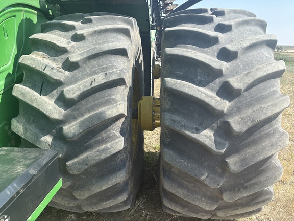 2019 John Deere 9520R Tractor 4WD