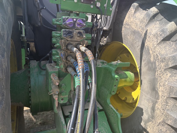 2019 John Deere 9520R Tractor 4WD