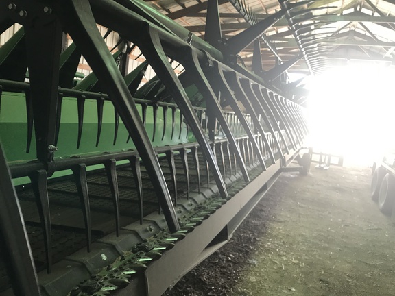 2024 John Deere RD40F Header Combine