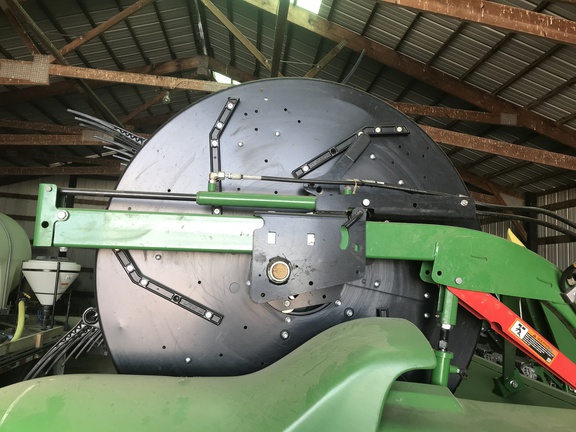 2024 John Deere RD40F Header Combine
