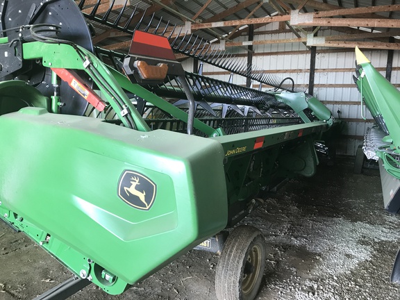 2024 John Deere RD40F Header Combine