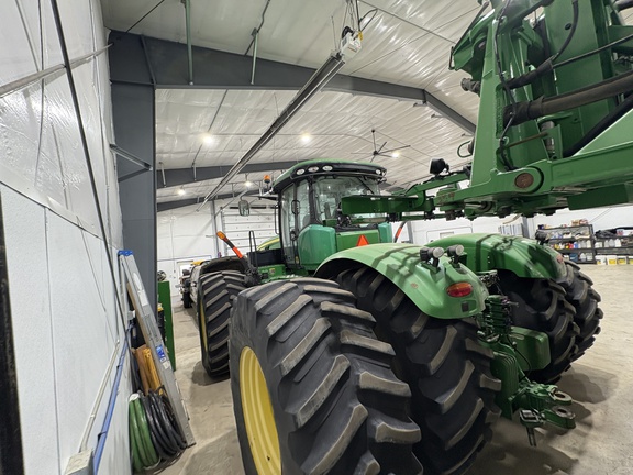 2013 John Deere 9560R Tractor 4WD