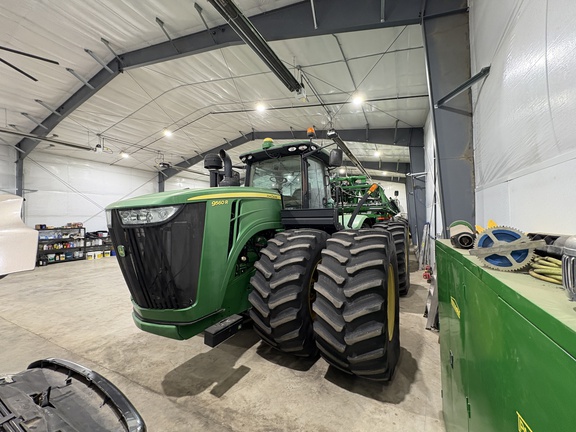 2013 John Deere 9560R Tractor 4WD
