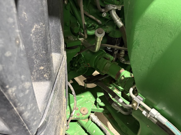 2013 John Deere 9560R Tractor 4WD