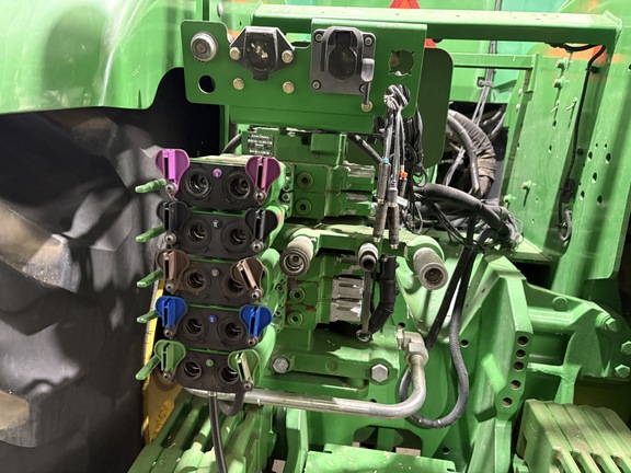 2013 John Deere 9560R Tractor 4WD
