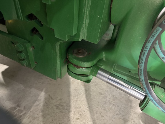 2013 John Deere 9560R Tractor 4WD