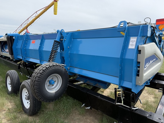 2024 Shelbourne XCV42 Header Combine