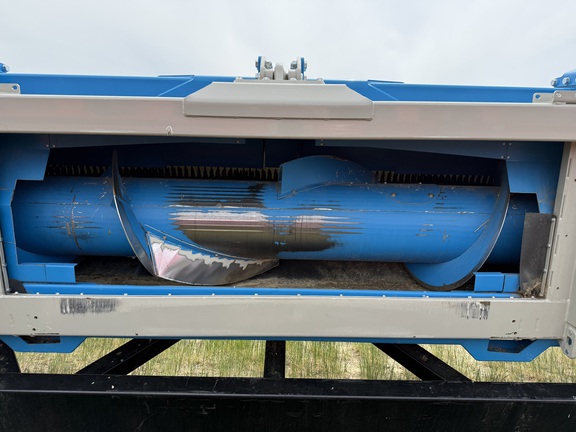 2024 Shelbourne XCV42 Header Combine