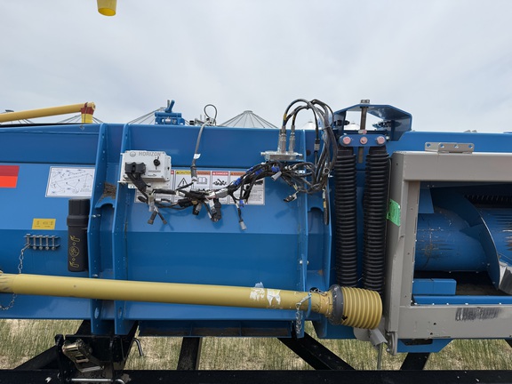 2024 Shelbourne XCV42 Header Combine