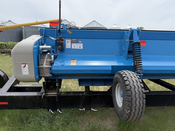2024 Shelbourne XCV42 Header Combine