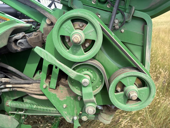2010 John Deere 635D Header Combine