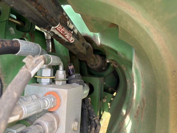 2010 John Deere 635D Header Combine