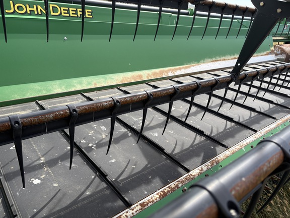 2010 John Deere 635D Header Combine