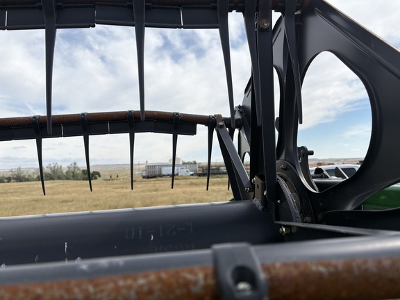 2010 John Deere 635D Header Combine