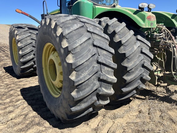 2014 John Deere 9560R Tractor 4WD