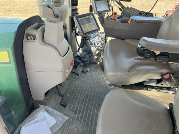 2014 John Deere 9560R Tractor 4WD