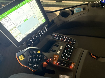 2023 John Deere 616R Sprayer/High Clearance