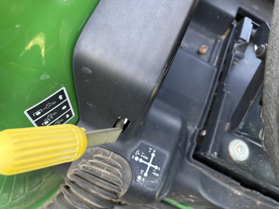 2013 John Deere 3320 Tractor Compact