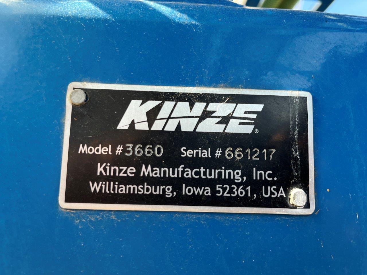 2013 Kinze 3660 Planter