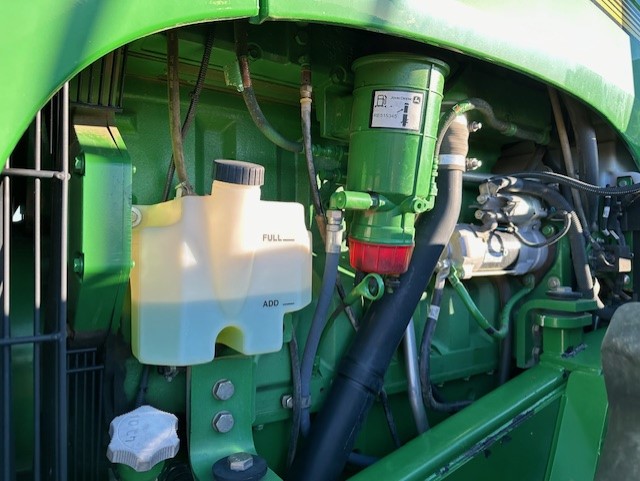 2004 John Deere 9220 Tractor