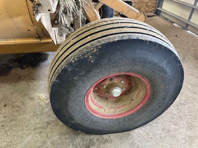 2012 Haybuster 2650 Bale Processor