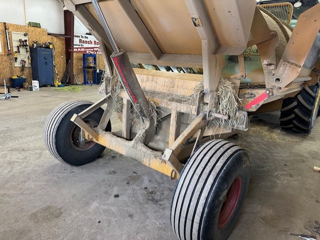 2012 Haybuster 2650 Bale Processor