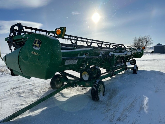 2009 John Deere 635D Header Rigid